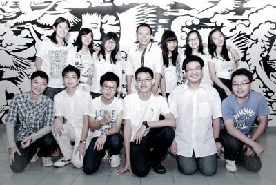 414928_2737103868341_885986470_o